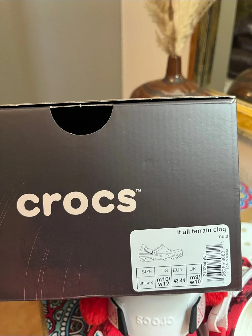 CROCS “IT” Mens limited Edition Clogs NWT size 10 Men’s  Or Women’s 12